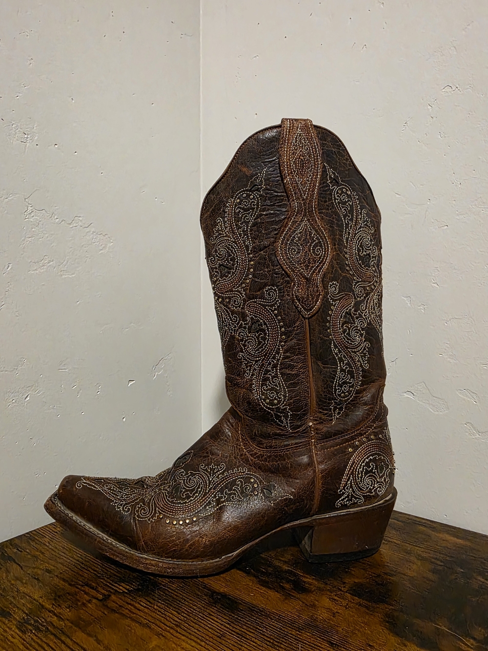 Shyanne Women's Brown Embroidered Boots -sz 8 - Picture 3 of 7